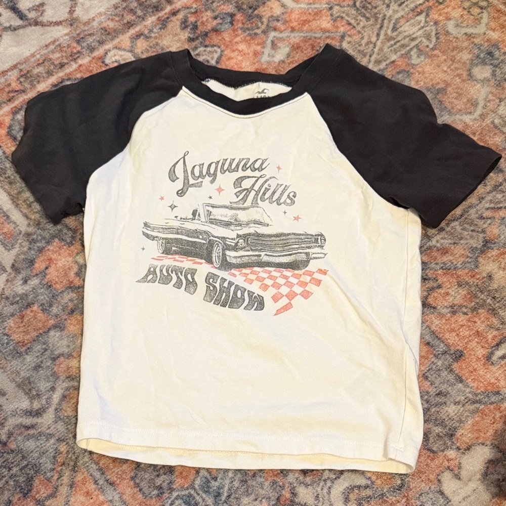 Hollister Tee - Black and White